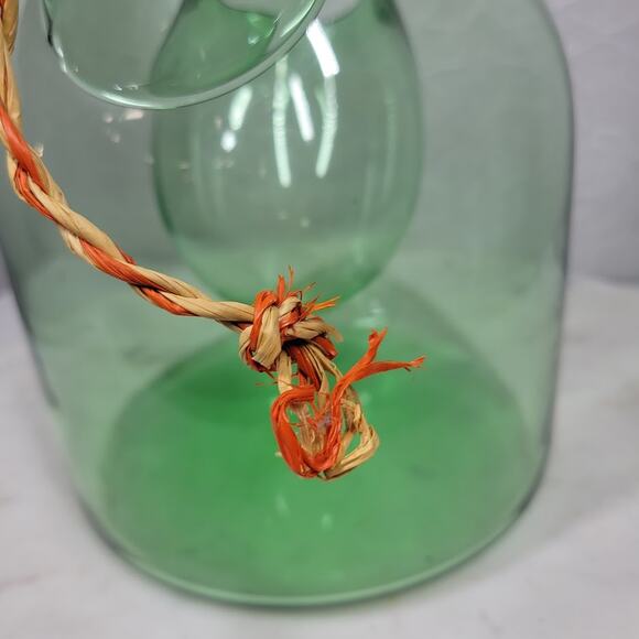 Vintage Hand Blown Italian Wine Decanter Green with Ice Chamber & Raffia Stopper - Picture 12 of 16